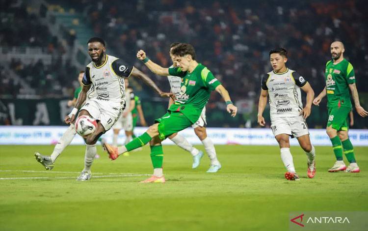 Pelatih Nilai Persebaya Kalah Akibat Detail Kecil