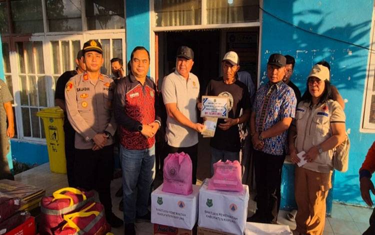 Pemkab Kapuas Salurkan Bantuan Kemanusiaan untuk Korban Bencana di Kapuas Tengah