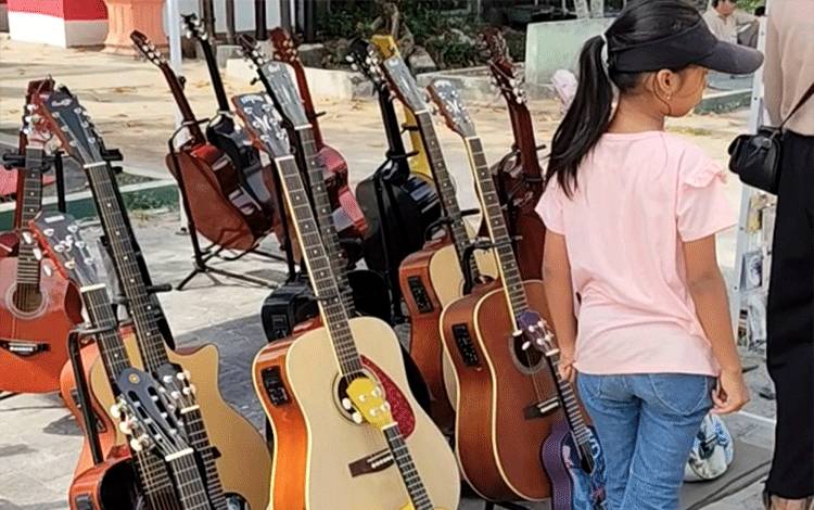 CFD Palangka Raya, Angin Segar bagi Pedagang Gitar Lokal