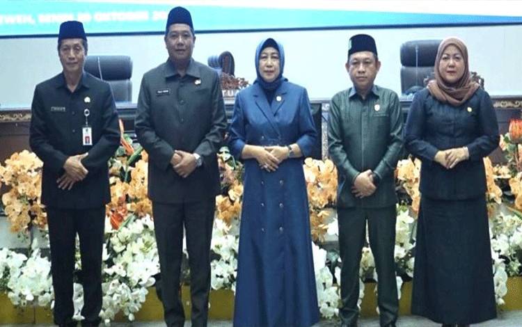 Wakil Bupati Barut Tekankan Raperda Penyelenggaraan Penghargaan Pendidikan