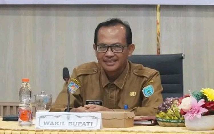 Wakil Bupati Lamandau, Abdul Hamid?memberikan sambutan dalam acara penyusunan dokumen DDDTLH. (FOTO: ISTIMEWA)