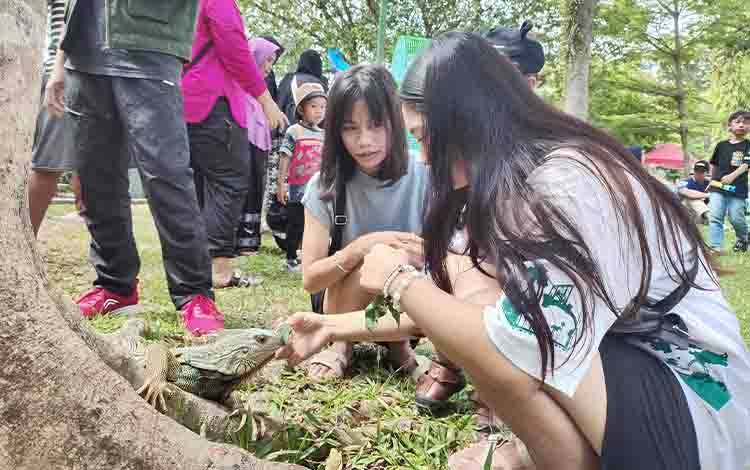 Komunitas Reptil Konsisten Hadir Berikan Edukasi di CFD Palangka Raya
