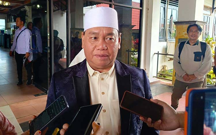 Bupati Kotim Beri Sanksi tak Beri Jabatan Kepada Lurah Tanah Mas Muhammad Rusli yang Mengundurkan Diri