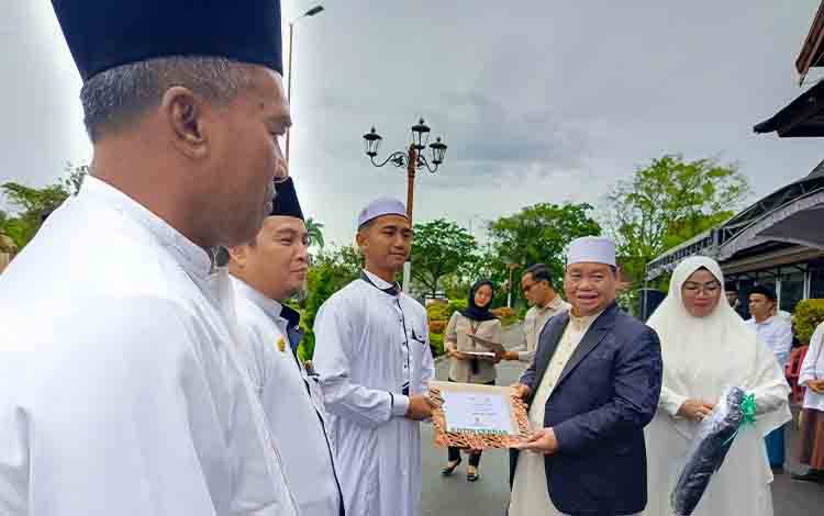 Bupati Kotim Ingin Peringatan Hari Santri Seperti Hari Raya yang Meriah