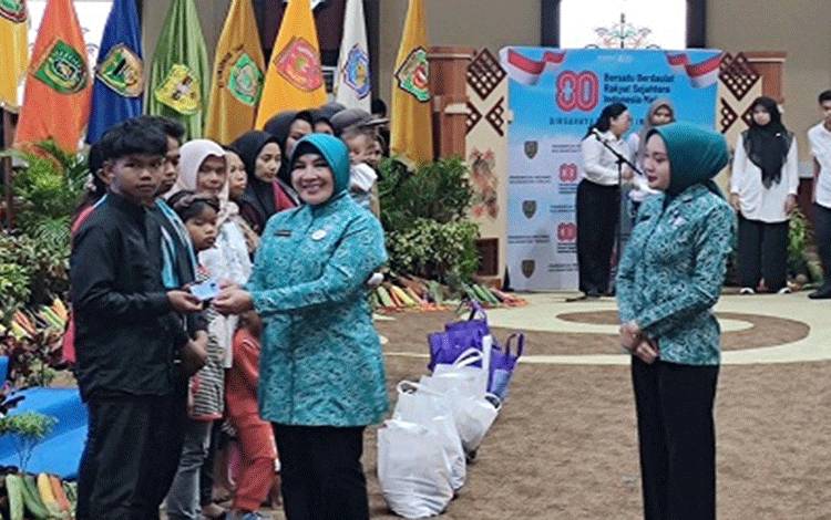 Rangkaian Aksi Nyata Warnai Kunker Ketua Umum TP PKK Pusat di Kalteng