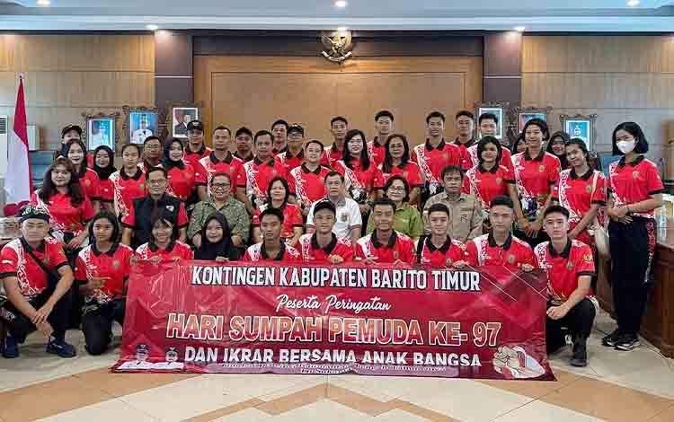 Asisten III Setda Barito Timur Lepas Kontingen Ikrar Bersama Anak Bangsa Menuju Sukamara