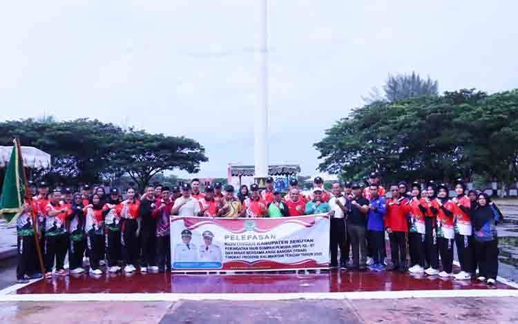 Wabup Seruyan Lepas Kontingen ke Sukamara Ikuti Peringatan Hari Sumpah Pemuda ke-97