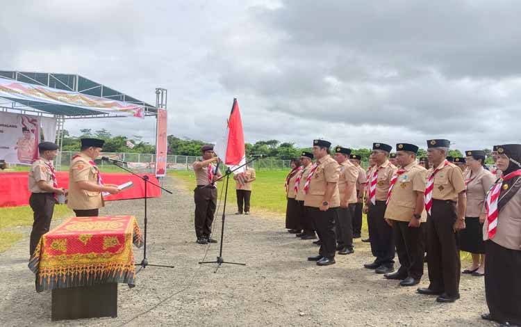 Bupati Lantik Pengurus Antar Waktu Kwarcab Pramuka Pulang Pisau