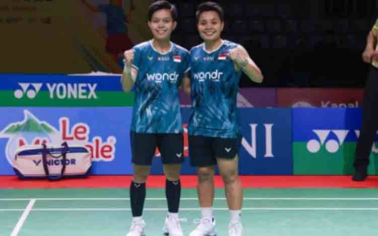 Apriyani Rahayu/Siti Fadia Silva Ramadhanti melaju ke final usai mengalahkan Ririna Hiramoto/Kokona Ishikawa dari Jepang 21-16, 18-21, 21-17. ANTARA/HO-PBSI