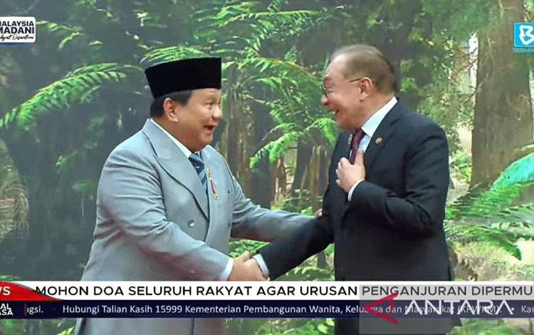 Presiden Prabowo Disambut Hangat PM Anwar Ibrahim, Hadiri KTT ASEAN