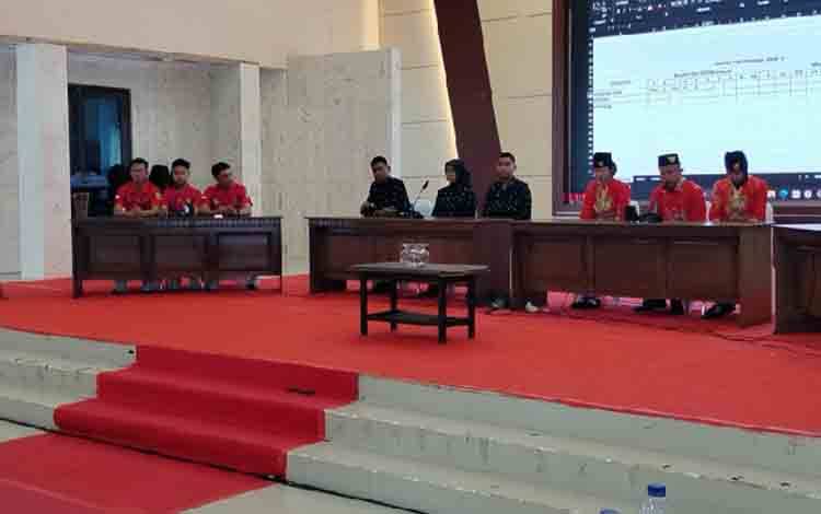 Kontingen Gunung Mas Ikuti Lomba Cerdas Cermat dan Tata Upacara Bendera