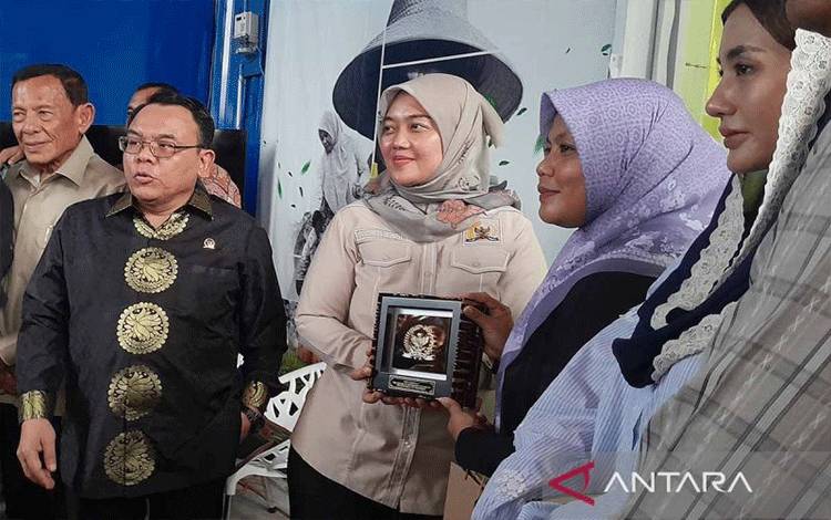 Komisi VII DPR Dukung Purbaya Basmi Mafia Impor Demi Industri Tekstil