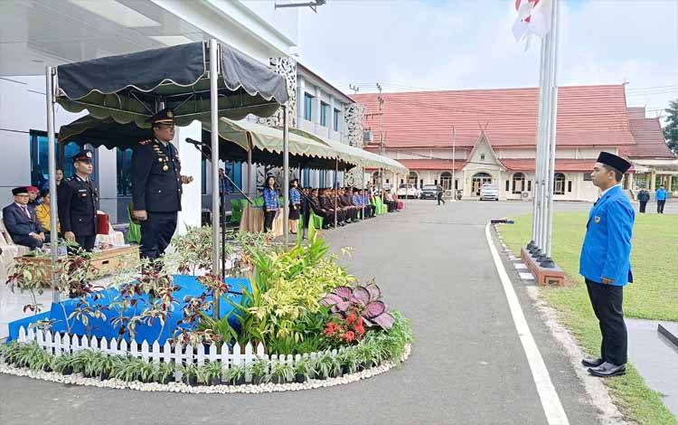 Kapolres Eddy Santoso Pimpin Upacara Peringatan Sumpah Pemuda ke-97 di Barito Timur