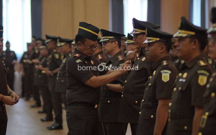 Kajati Kalteng Lantik 7 Kajari Baru, Berikut Daftarnya