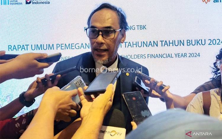 Arsip Foto - Direktur Utama (Dirut) PT Aneka Tambang Tbk (Antam) Achmad Ardianto ditemui usai RUPST Tahun Buku 2024 di Jakarta, Kamis (12/6/2025). ANTARA/Muzdaffar Fauzan