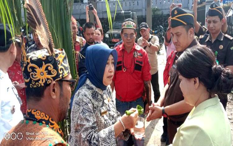 Ketua DPRD Barito Utara Sambut Kajari Fredy Feronico Simanjuntak