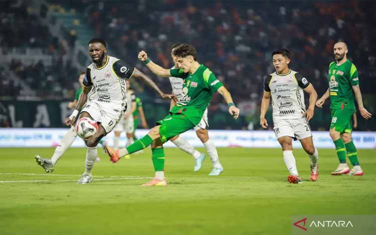 Persebaya Tanpa Sejumlah Pemain Kunci Lawan Persis