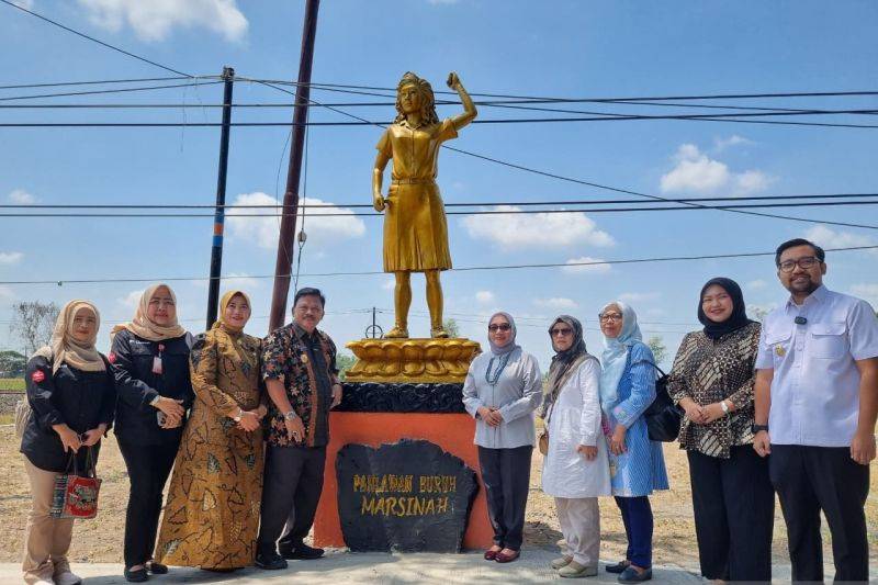 Marsinah, Potret Nyala Abadi dari Desa Nglundo Menuju Gelar Pahlawan