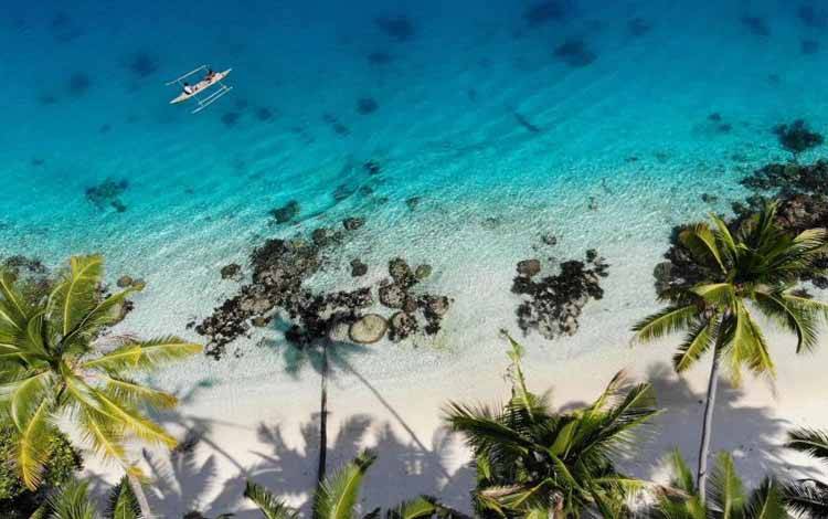 Nelayan tradisional bersiap beraktivitas di Raja Ampat, Papua Barat Daya. ANTARA/HO-YKAN