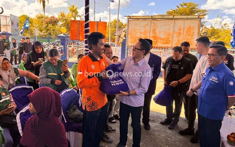 Sekjen PAN Eko Patrio Muncul di Palangka Raya, Salurkan Paket Bantuan PAN Kalteng