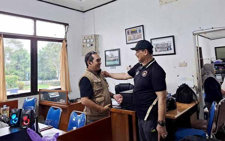 Kenang Perjalanan Karir, Bupati Barito Utara Shalahuddin Kunjungi Dinas PUPR
