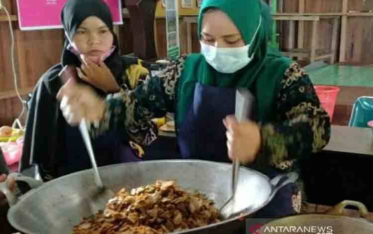 KKP Latih Pengelola SPPG Teknik Olah Ikan Aman dan Bergizi