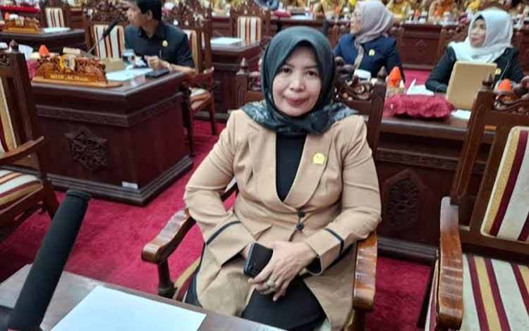 Anggota Komisi II DPRD Kalteng Noor Fazariah Kamayanti (Foto : IST