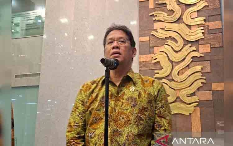 Menkeu Purbaya Siapkan Tarif Cukai Khusus untuk Rokok Ilegal Domestik