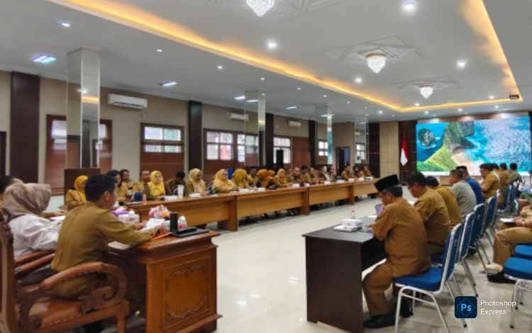 Bupati Kobar Tekankan Percepatan Tindaklanjut Evaluasi AKIP Triwulan II