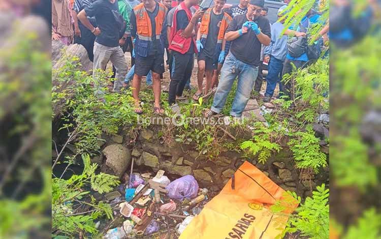 Mayat Lansia Ditemukan Mengambang di Selokan Depan SMKN 5 Banjarmasin