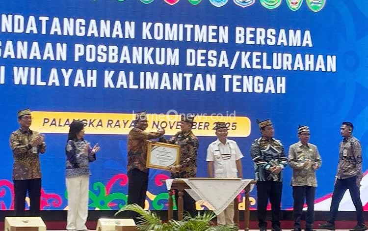 Bupati Barito Timur Hadiri Peresmian Posbankum se-Kalteng