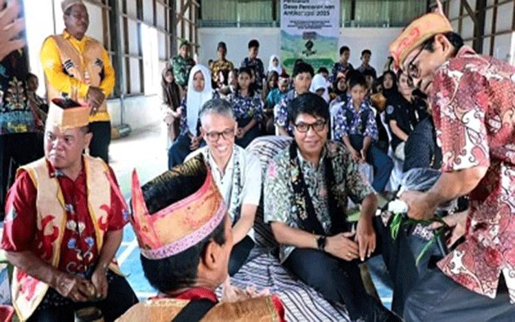 Sekda Lamandau Hadiri Penilaian Percontohan Desa Antikorupsi 2025 di Desa Beruta
