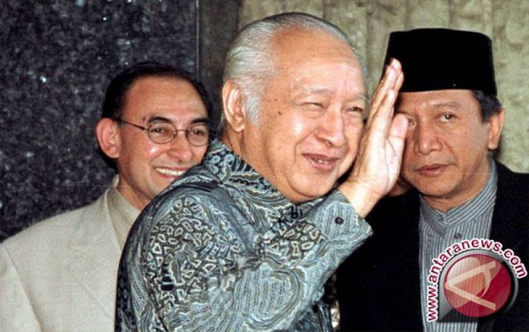 Akademisi Nilai Soeharto Layak Diberi Gelar Pahlawan Nasional