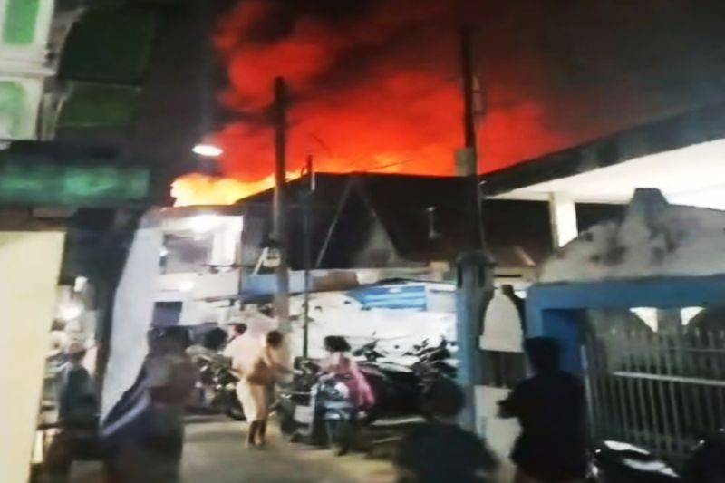 Polsek Banjarmasin Tengah Selidiki Satu Keluarga Tewas Terbakar