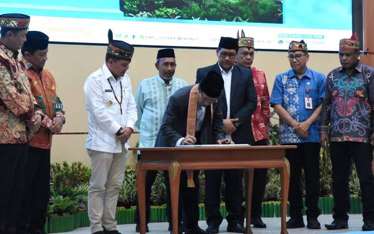 UIN Palangka Raya Resmi Ditetapkan, Menag Tekankan Kesetaraan Kualitas dengan UIN di Jawa