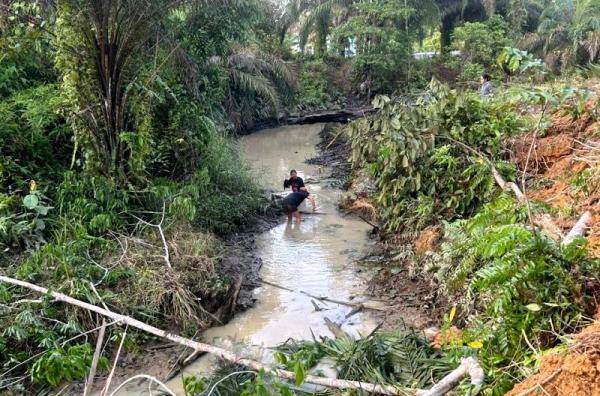 Dinas PUPR Barito Utara Normalisasi Sungai Plahana ke arah Sungai Brioi