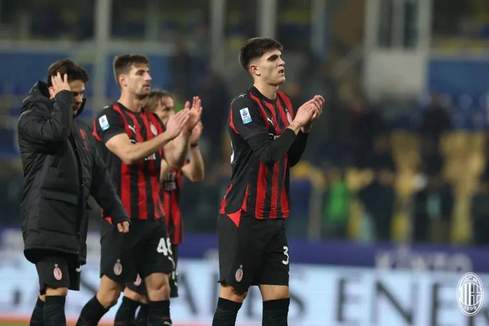AC Milan Gagal Dulang Poin Penuh Setelah Ditahan Imbang Parma 2-2