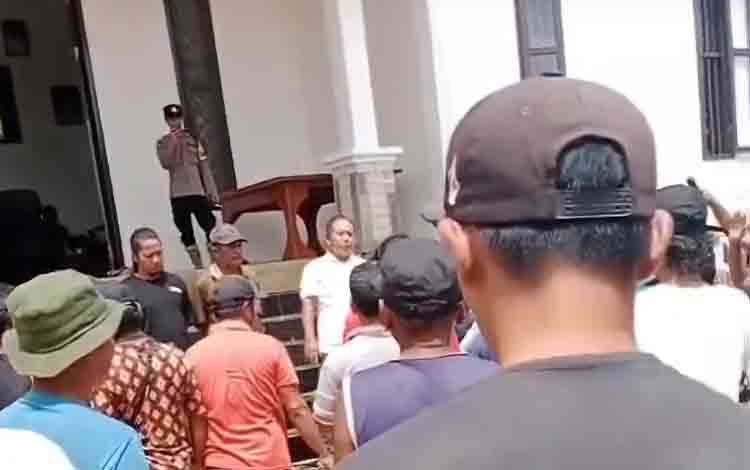 DPMD Kotim Pelajari Permasalahan di Desa Waringin Agung