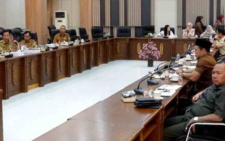 Pemkab dan DPRD Barito Utara Bahas Rancangan Awal RPJMD 2025 - 2029
