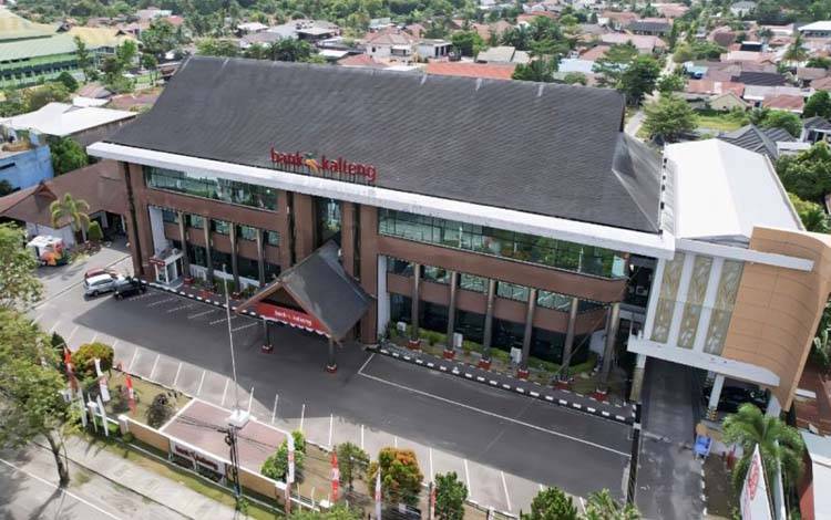 Bank Kalteng Raih 2 Penghargaan Nasional pada GRC & Leadership Award
