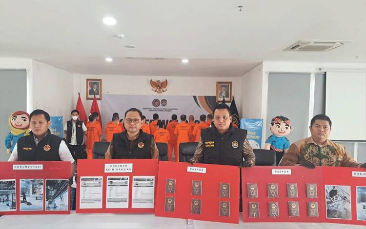 14 WNA China yang Jadi Buruh Ditangkap