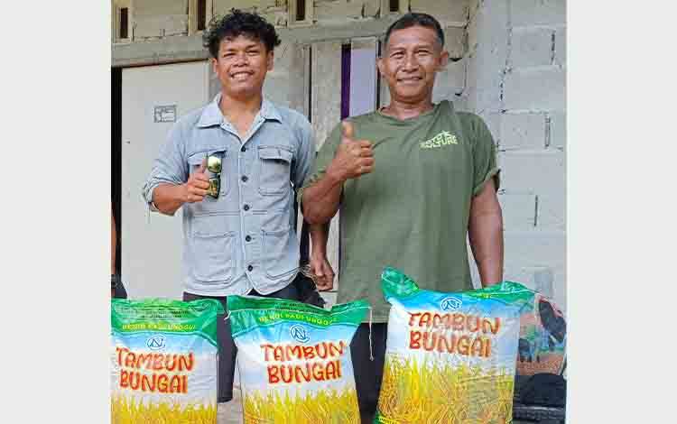 Gapoktan Karuhei Tatau Desa Buntoi Terima Bantuan Bibit Pertanian