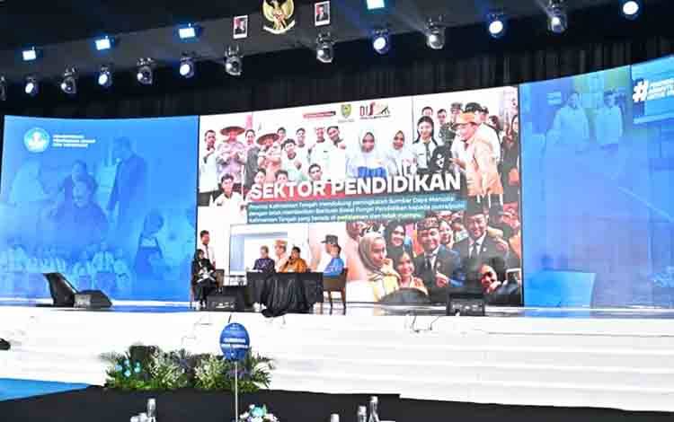 Wagub Kalteng Paparkan Keberhasilan Digitalisasi Pembelajaran di Rakor Kemendikdasmen