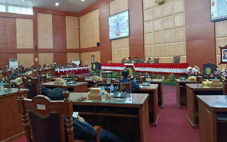 DPRD Palangka Raya Rapat Paripurna Bahas Anggaran-Evaluasi Perda