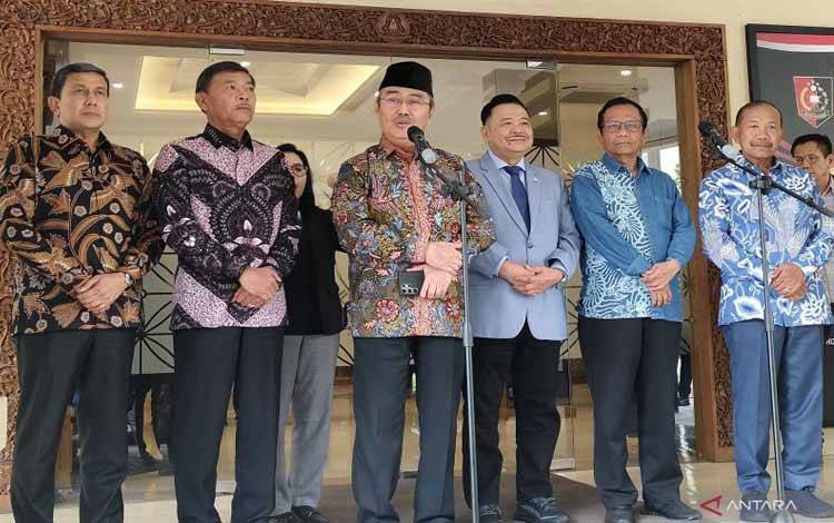 Komisi Reformasi Polri Beri Penjelasan Terkait Roy Suryo Dkk Walk Out