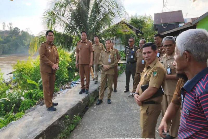 Pemkab Barito Utara Benahi Kawasan Kumuh dan Perluas Akses Jalan di Dua Kelurahan