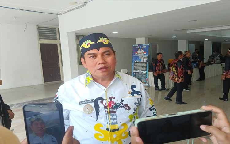 Wabup Pulang Pisau Hadiri Rakor Penanggulangan Kemiskinan Kalteng 2025