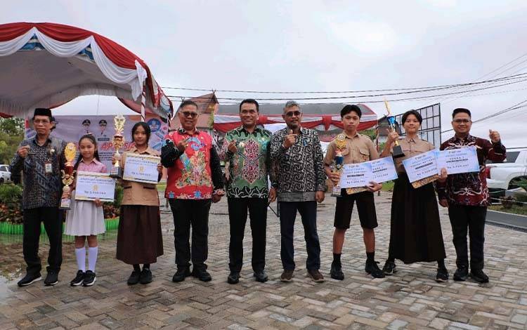 Pemko Palangka Raya Apresiasi 108 Siswa Berprestasi