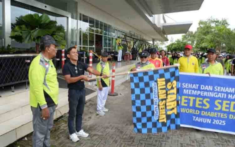 Ratusan Warga Padati Citimall Kapuas, Ikuti Jalan Sehat Hari Diabetes Sedunia