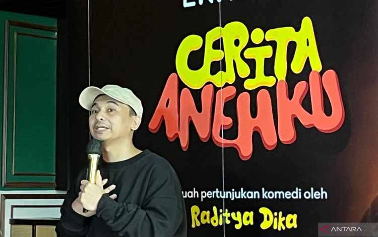 Raditya Dika Cerita Alasan Membuat Pertunjukan Stand up Comedy